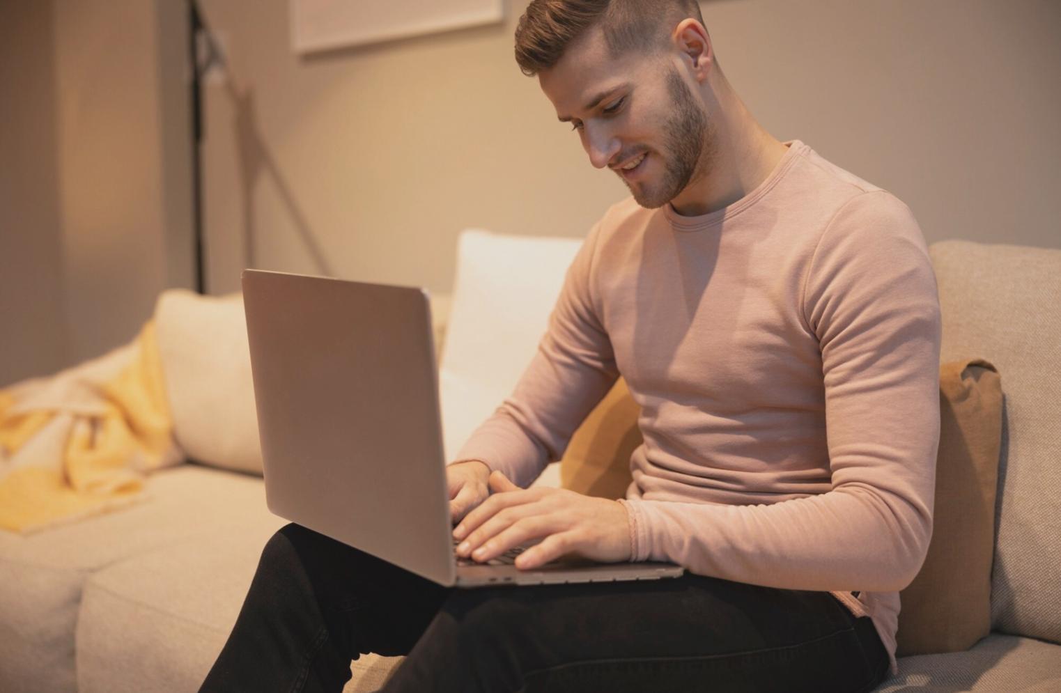 Financial analysis workspace with real comparative data